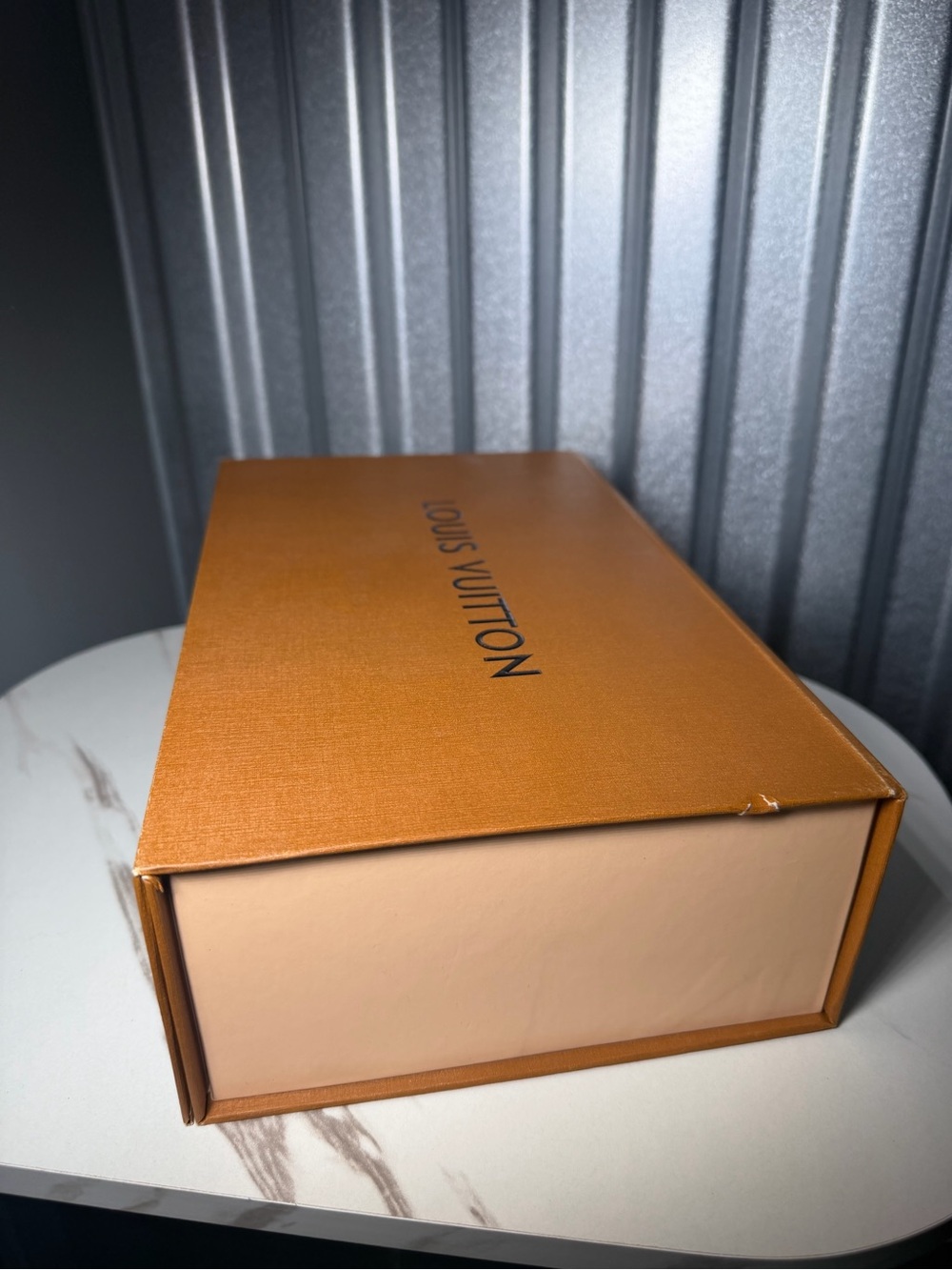 Empty Louis Vuitton Box - Picture 7 of 10